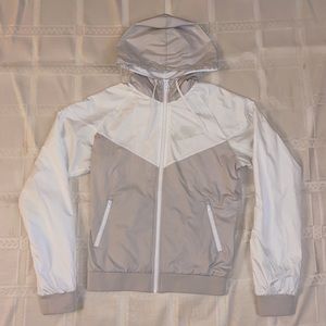 Nike Windrunner/Windbreaker